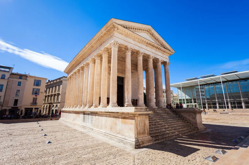 Maison carrée
