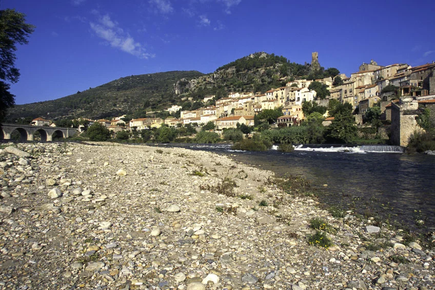 Roquebrun et le fleuve Orb
